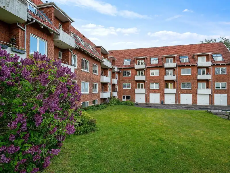 Billede af 3v. på 69, Birkerød