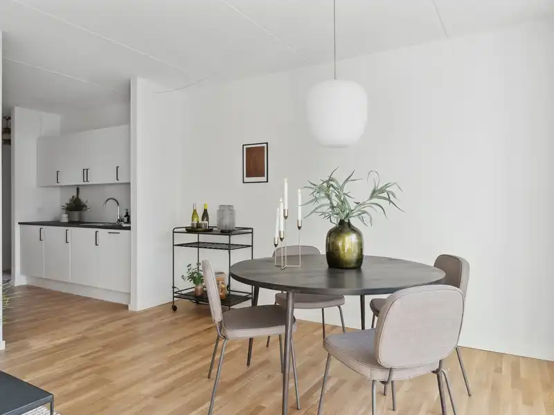 Billede af 3v. på 83, Ishøj