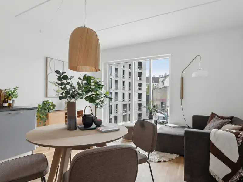 Billede af 3v. på 77, København NV