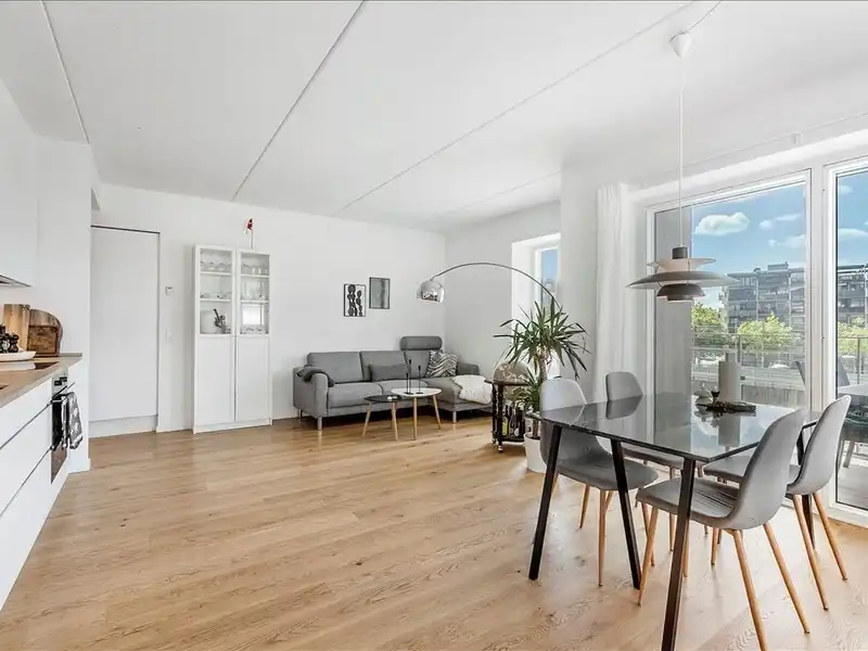 Billede af 2v. på 81, Østerbro