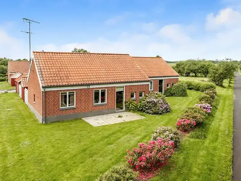 Billede af 2v. på 64, Hadsund