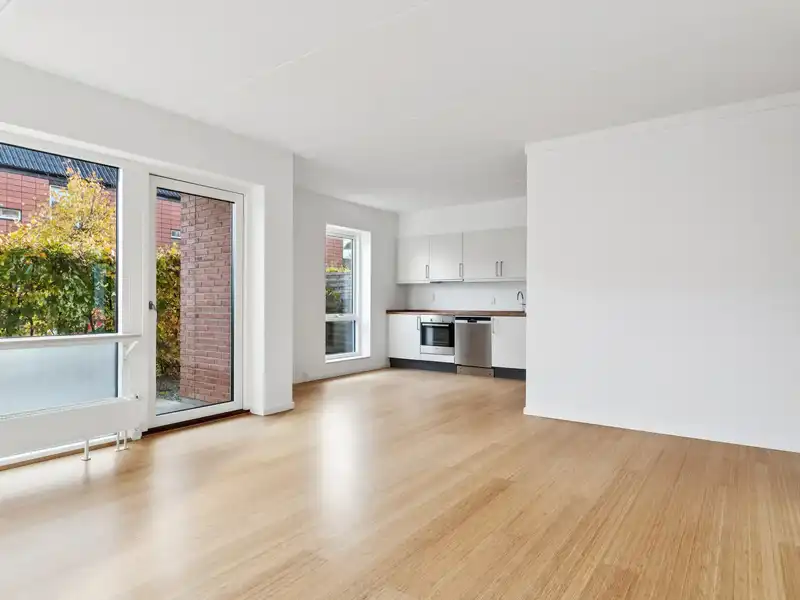 Billede af 3v. på 104, Solrød Strand