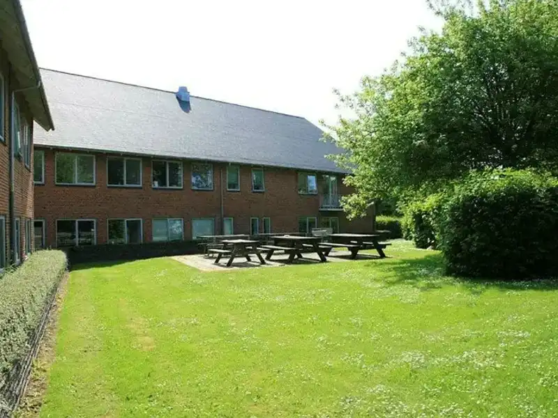 Billede af 2v. på 52, Herning