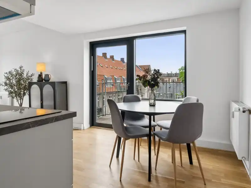 Billede af 2v. på 52, Valby