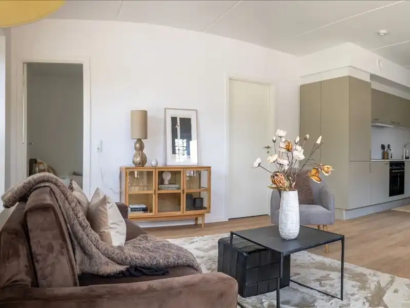 Billede af 3v. på 84, Birkerød