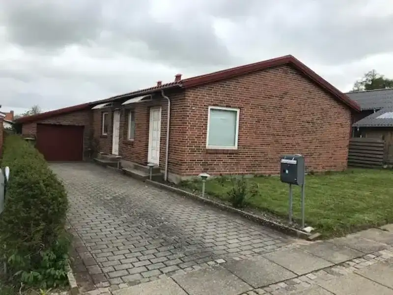 Billede af 4v. på 120, Struer