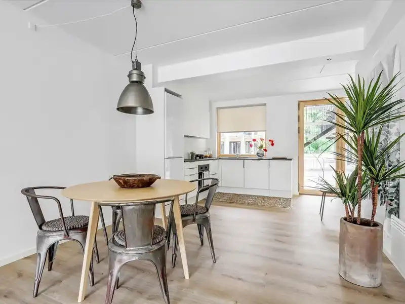 Billede af 3v. på 83, Odense
