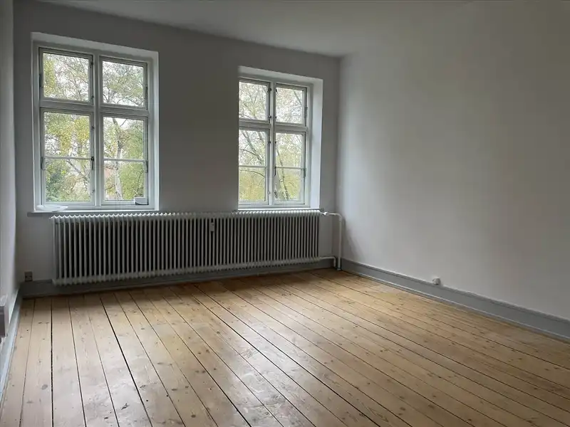 Billede af 2v. på 49, Holbæk